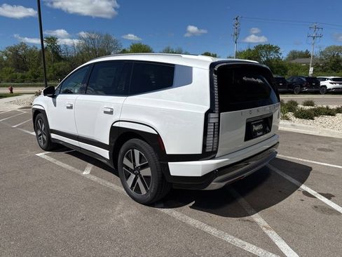 New 2026 Hyundai Ioniq 9 SEL image 4