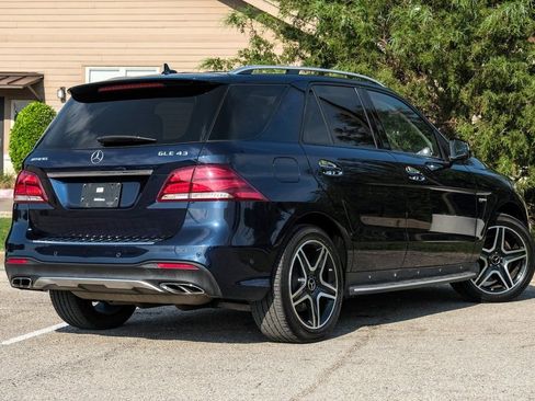Used 2017 Mercedes-Benz GLE 43 AMG 4MATIC w/ Premium 2 Package image 6