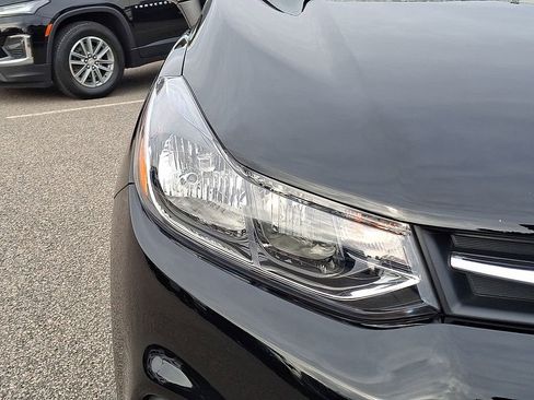 Used 2022 Chevrolet Trax LS w/ Tint and Cruise Package image 13