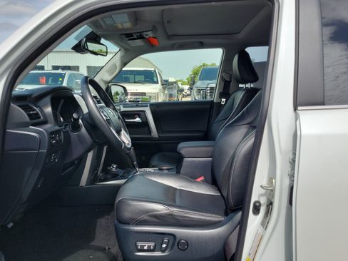 Used 2024 Toyota 4Runner Limited AWD/4WD image 19