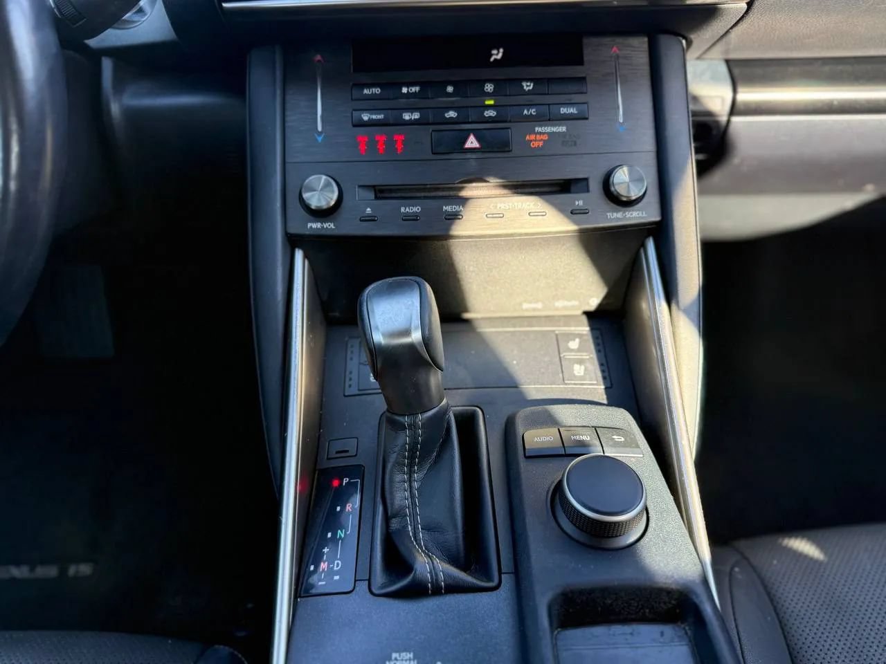 Used 2020 Lexus IS 300 w/ Premium Package RWD image 38
