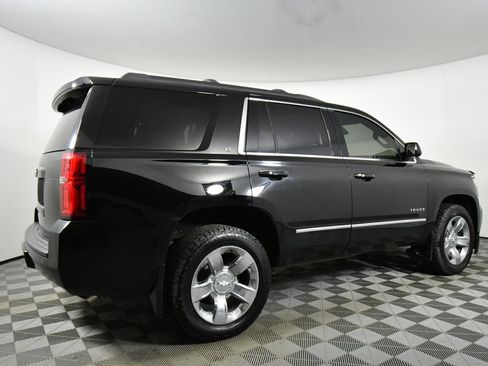 Used 2017 Chevrolet Tahoe LT w/ LT Signature Package AWD/4WD image 10
