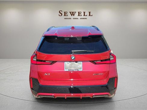 Used 2026 BMW X1 xDrive28i AWD/4WD image 4