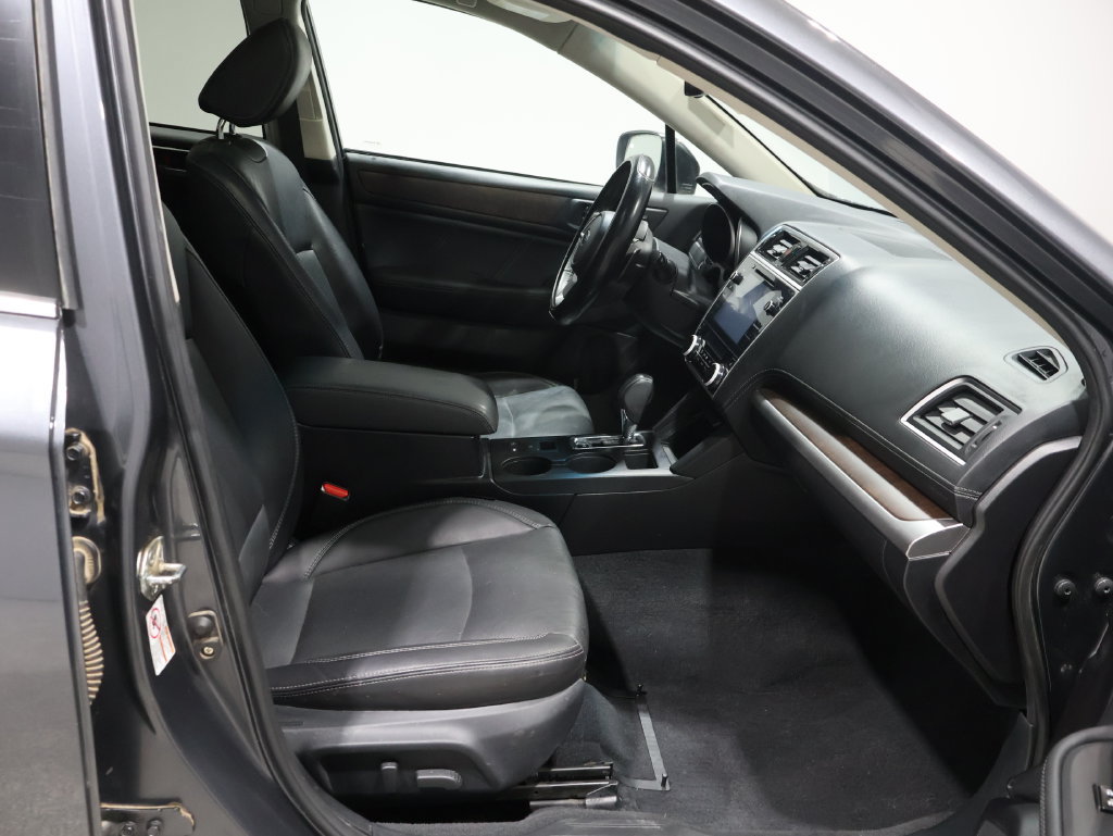 Used 2018 Subaru Outback 2.5i Limited AWD/4WD image 24