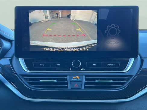 Used 2024 Nissan Altima 2.5 SR w/ SR Premium Package image 17