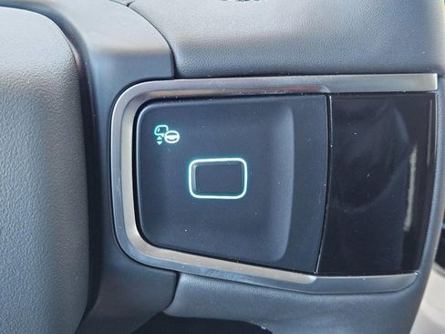 New 2025 Ford Expedition Active image 12