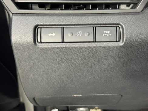 Used 2019 Nissan Altima 2.5 SR w/ SR Premium Package image 17