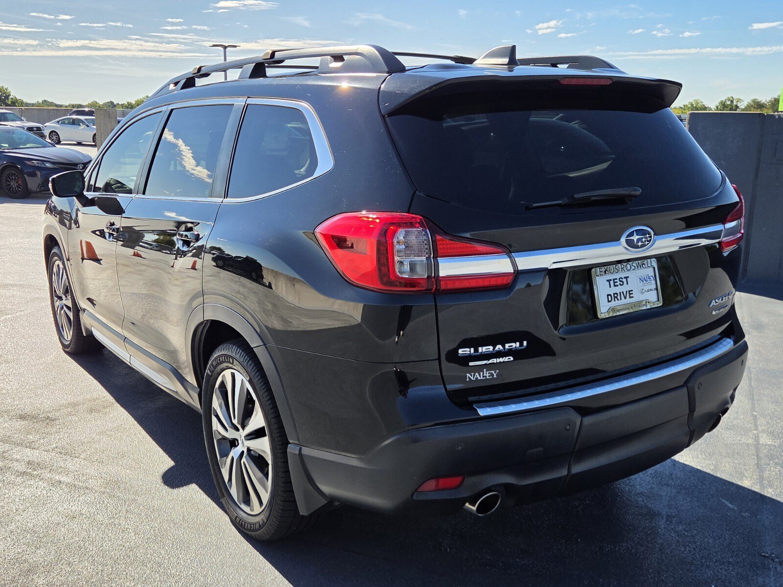 Used 2021 Subaru Ascent Limited w/ Popular Package #2A AWD/4WD image 3