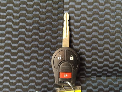 Used 2018 Nissan Versa Note SV FWD image 32