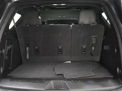 Used 2025 Chevrolet Tahoe LT AWD/4WD image 19
