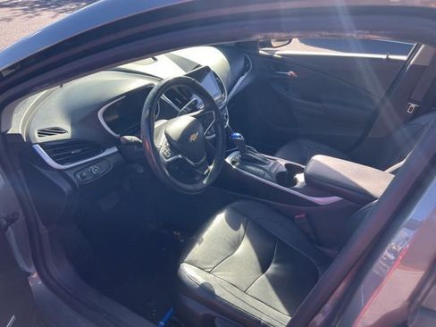 Used 2017 Chevrolet Volt LT w/ Comfort Package image 8