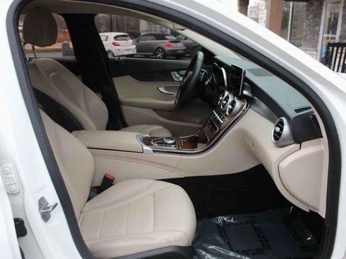 Used 2017 Mercedes-Benz C 300 Sedan image 27