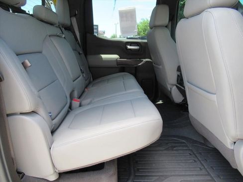 Used 2019 GMC Sierra 1500 SLT w/ SLT Premium Plus Package AWD/4WD image 35