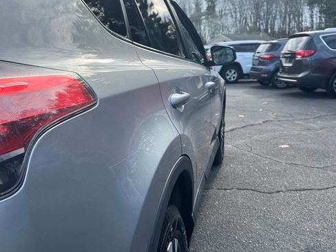 Used 2016 Toyota RAV4 LE image 13