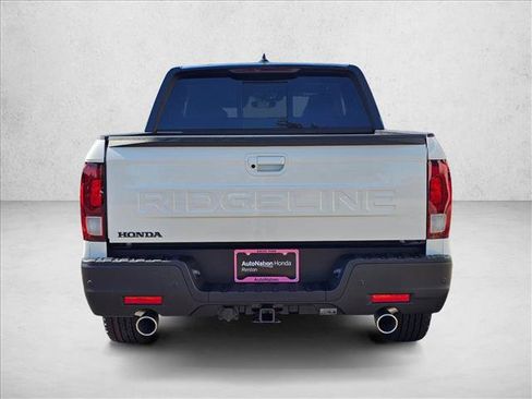 New 2026 Honda Ridgeline Black Edition image 4