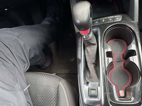 Used 2023 Chevrolet TrailBlazer RS FWD image 7