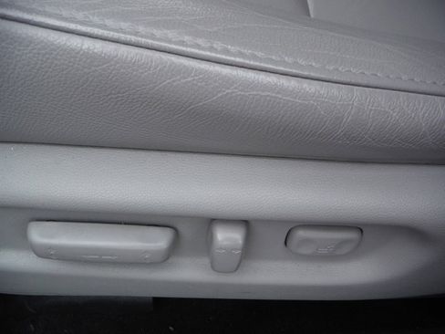 Used 2019 Honda Pilot Touring image 17