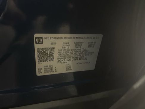 Used 2023 GMC Terrain SLE w/ Driver Convenience Package image 24