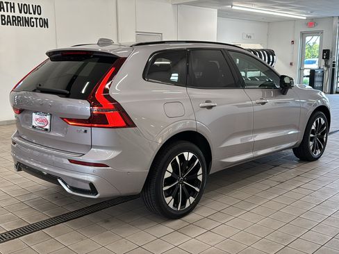 Used 2026 Volvo XC60 B5 Plus AWD/4WD image 5