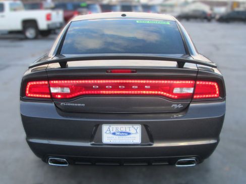 Used 2014 Dodge Charger R/T w/ Wheels & Tunes Group image 8
