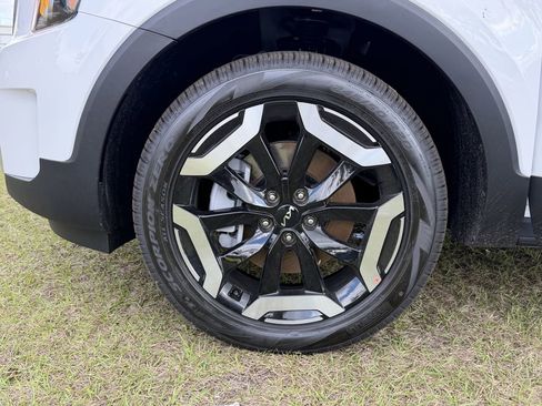 New 2025 Kia Telluride EX image 31