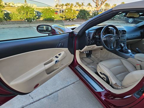 Used 2007 Chevrolet Corvette Convertible w/ Preferred Equipment Group image 15