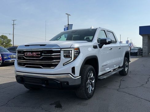 Used 2023 GMC Sierra 1500 SLT w/ SLT Premium Package image 3