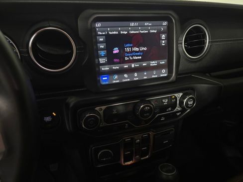 Used 2022 Jeep Wrangler Unlimited Sahara 4xe image 29