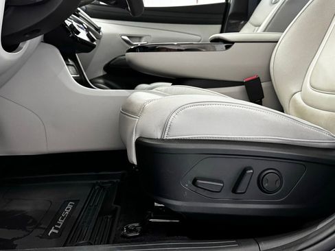 Used 2025 Hyundai Tucson Limited image 10