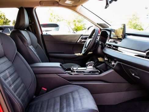 New 2025 Mitsubishi Outlander SE image 42