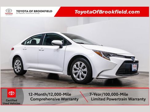 Certified 2025 Toyota Corolla LE FWD image 1