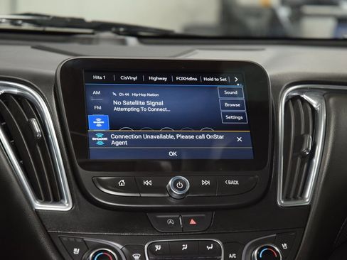 Used 2023 Chevrolet Malibu LT FWD image 29