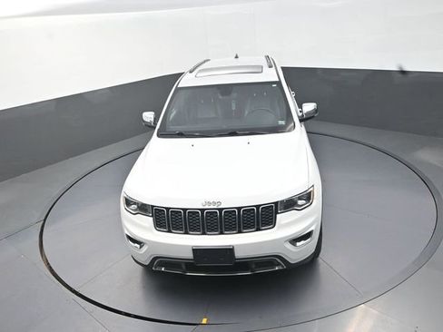 Used 2020 Jeep Grand Cherokee Limited AWD/4WD image 12