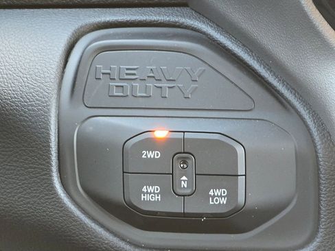 New 2026 RAM 2500 Big Horn AWD/4WD image 30