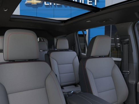 New 2026 Chevrolet Traverse LT w/ Sun and Wheel Package FWD image 24