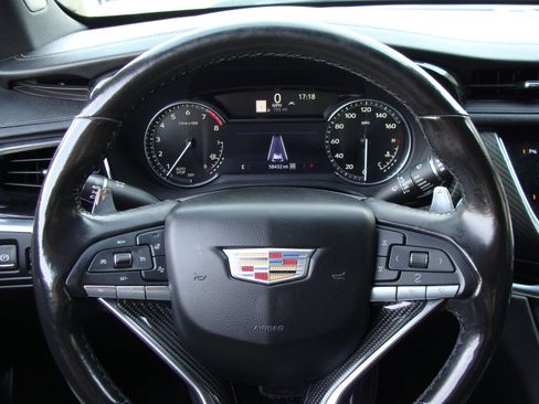 Used 2021 Cadillac XT6 Sport AWD/4WD image 37