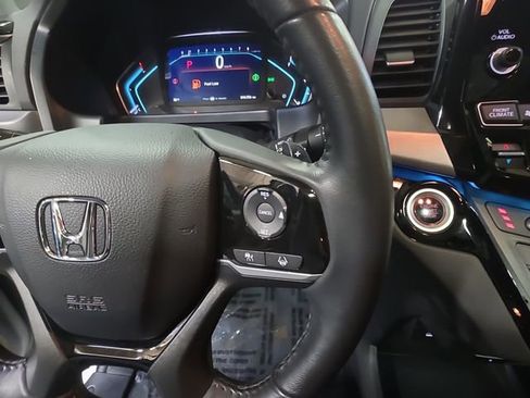 Used 2024 Honda Odyssey Touring image 29