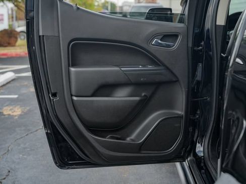 Used 2018 Chevrolet Colorado ZR2 w/ ZR2 Midnight Special Edition AWD/4WD image 42