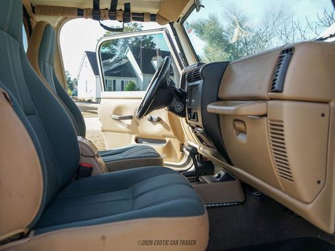 Used 2002 Jeep Wrangler Sahara AWD/4WD image 26