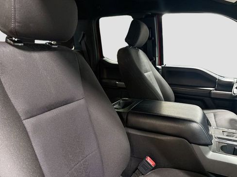 Used 2018 Ford F150 XLT w/ Equipment Group 302A Luxury AWD/4WD image 27