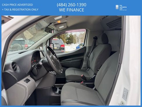 Used 2021 Nissan NV200 S w/ Back Door Glass Package image 9