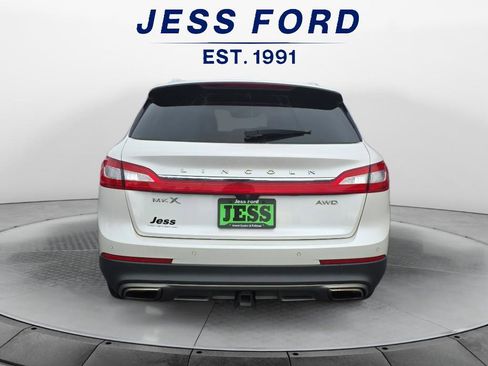 Used 2016 Lincoln MKX Reserve w/ Luxury Package image 4