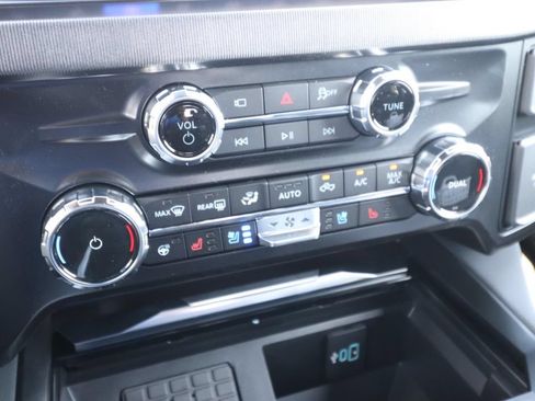 New 2026 Ford F250 Platinum AWD/4WD image 21