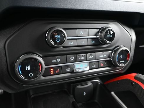 New 2026 Ford Bronco Heritage Edition image 21