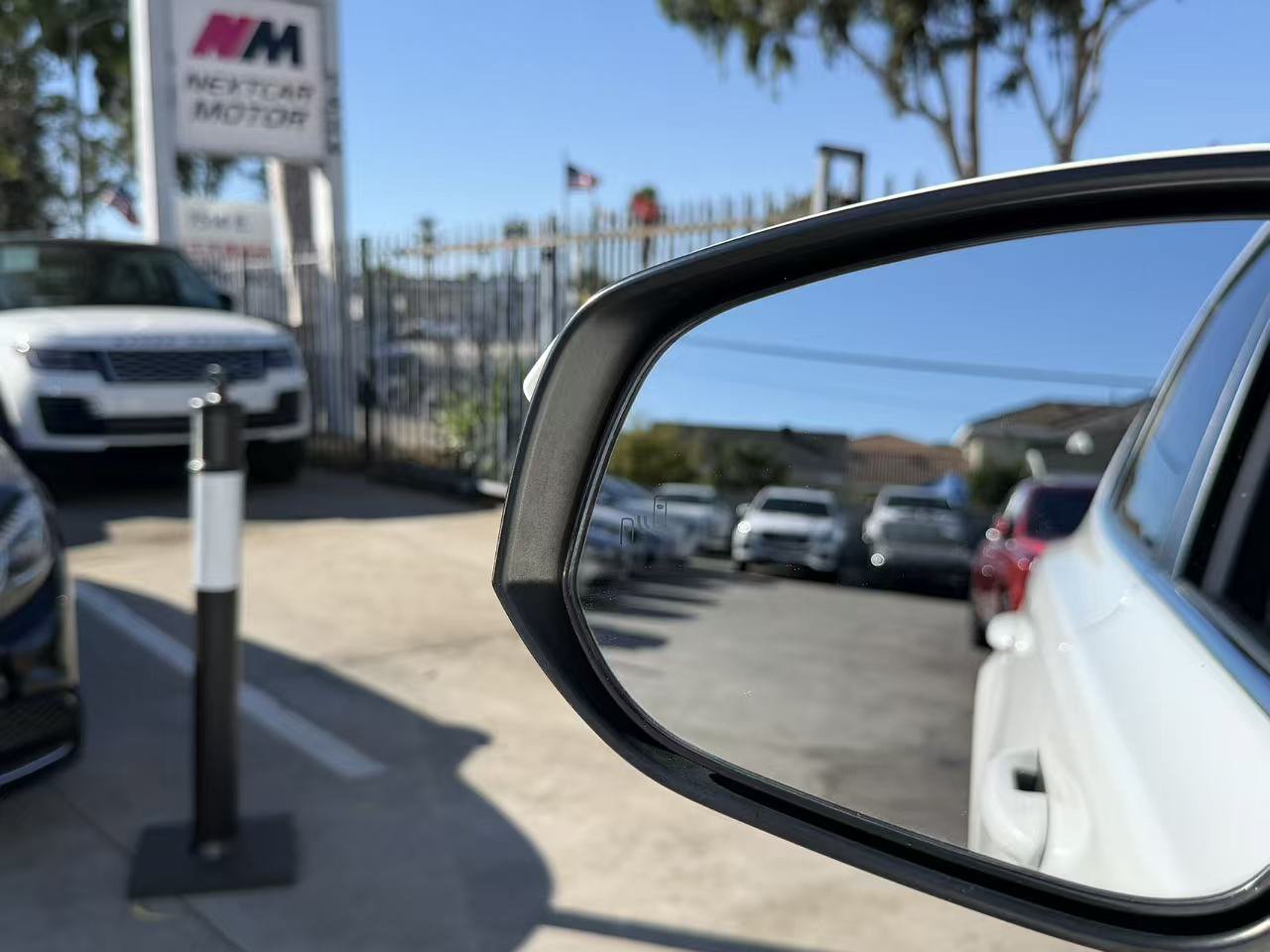 Used 2018 Toyota RAV4 XLE FWD image 19