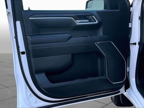 Used 2025 GMC Sierra 1500 SLT RWD image 21