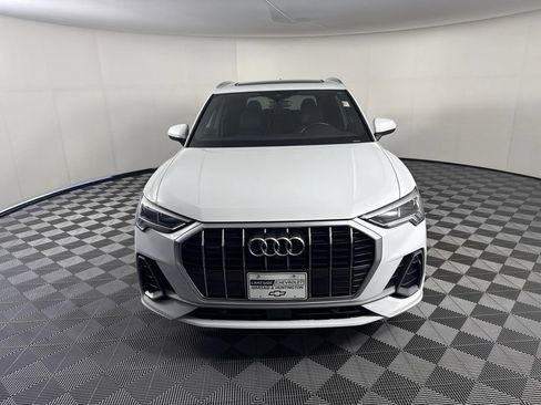Used 2021 Audi Q3 2.0T Premium Plus w/ Premium Plus Package AWD/4WD image 8
