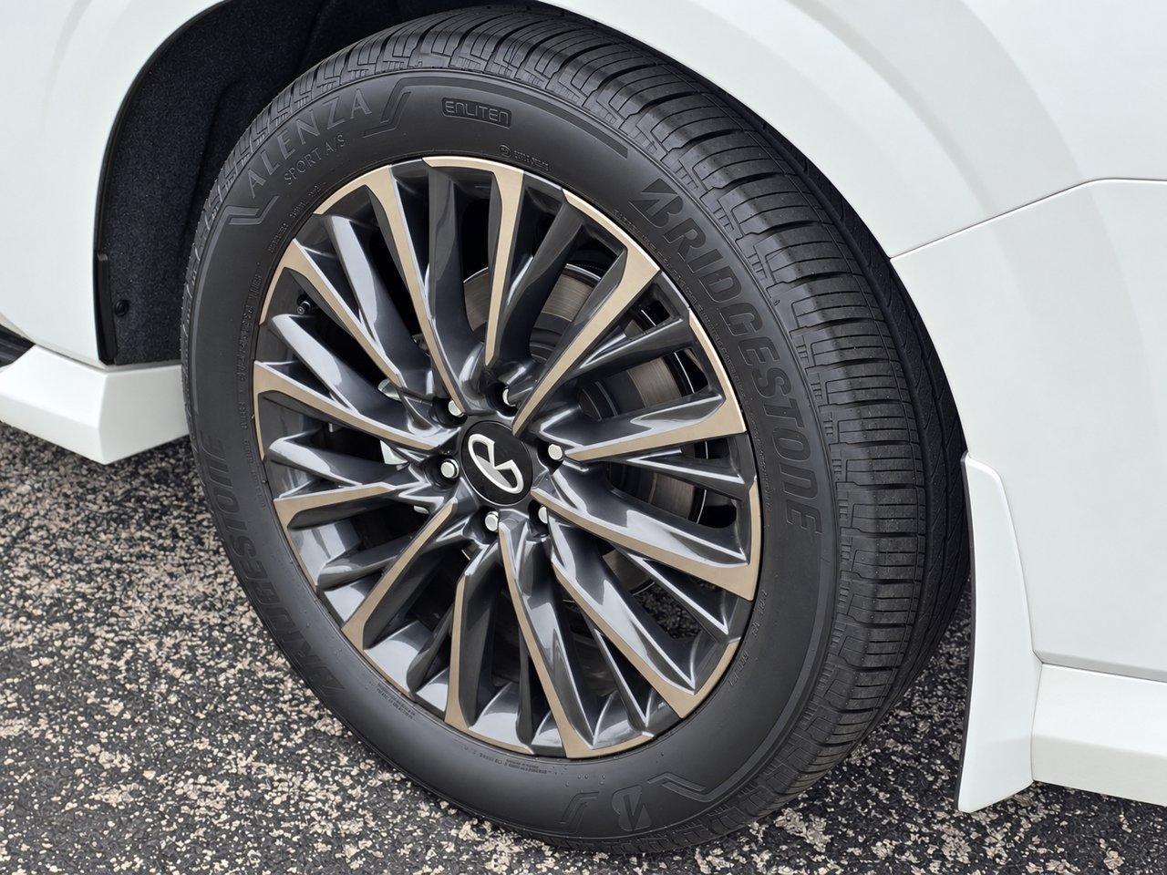 Certified 2026 INFINITI QX80 Autograph w/ Premium Cargo Package AWD/4WD image 12