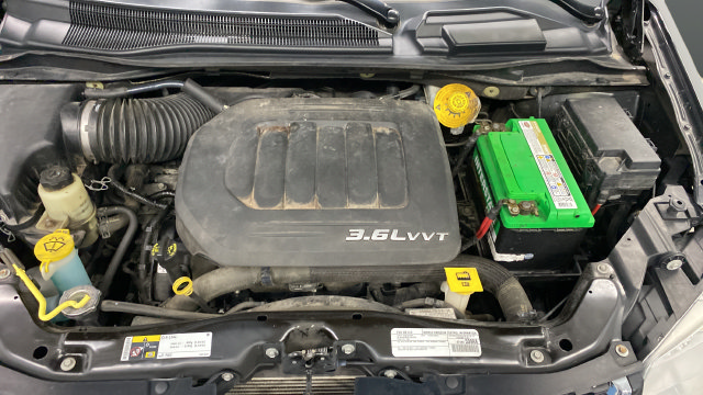 Used 2016 Dodge Grand Caravan SXT FWD image 26