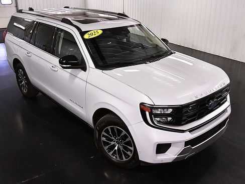 Used 2025 Ford Expedition Max Platinum image 13